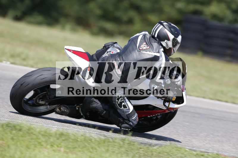 /44 09.08.2025 Plüss Moto Sport ADR/Einsteiger/unklar backside